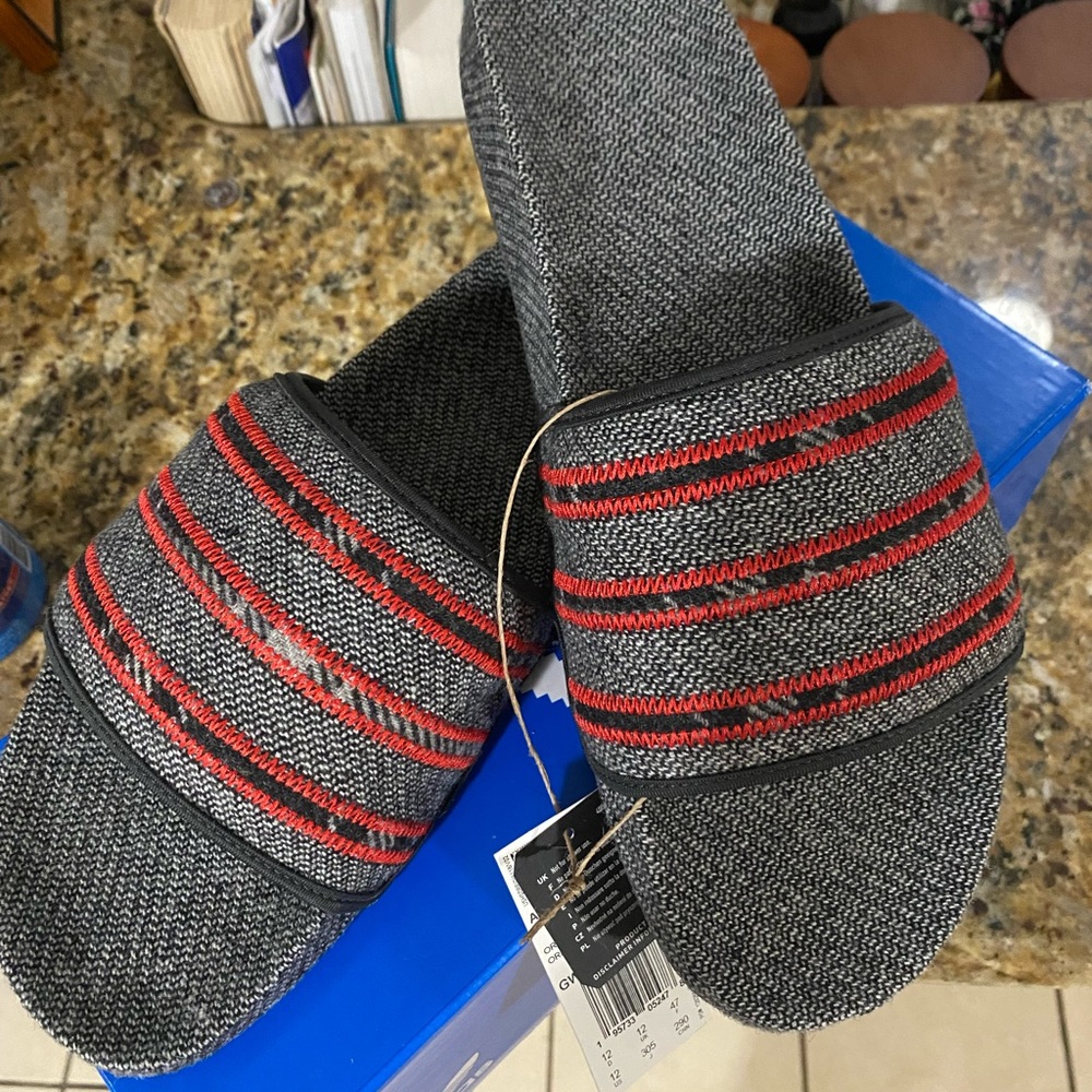 Adidas Adilette Slides